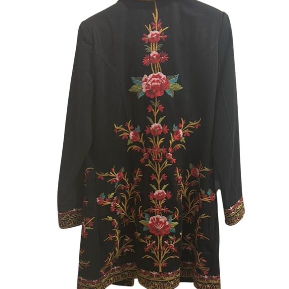 Paparazzi Black and Red Embroidered Blazer with Rose Print Trim 🌹 - Picture 2 of 8